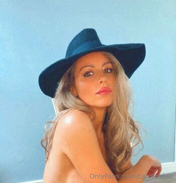 Carly Bake / carlybaker nude photo #4