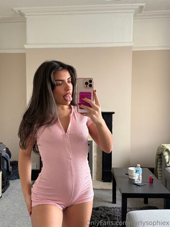 Carlysophi / carlysophiex nude photo #2