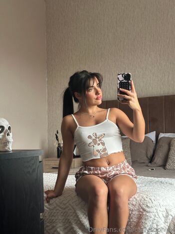 Carlysophi / carlysophiex nude photo #28