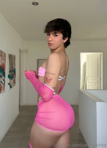 Car Fre / caroficialfree nude photo #15