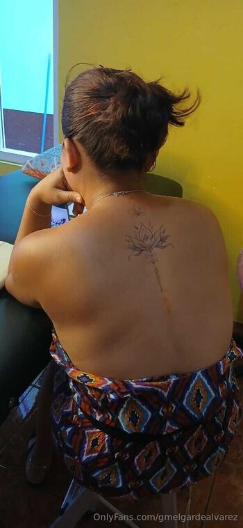 Carolin / caroldealvarez / carol.dealvarez nude photo #6