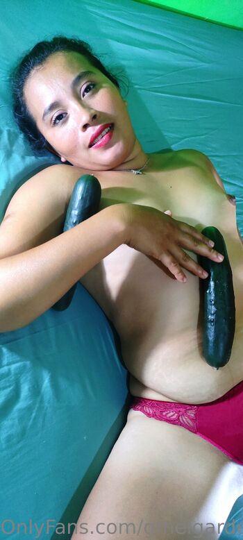 Carolin / caroldealvarez / carol.dealvarez nude photo #32