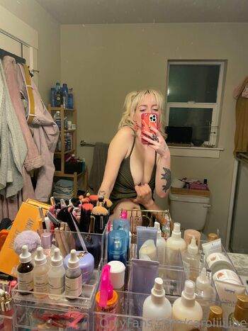 Carolin / caroliiiiine nude photo #8