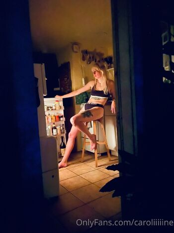 Carolin / caroliiiiine nude photo #32