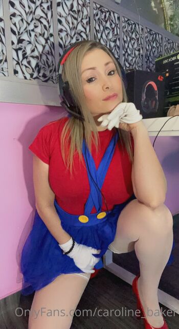 Caroline Baker / caroline_baker nude photo #5