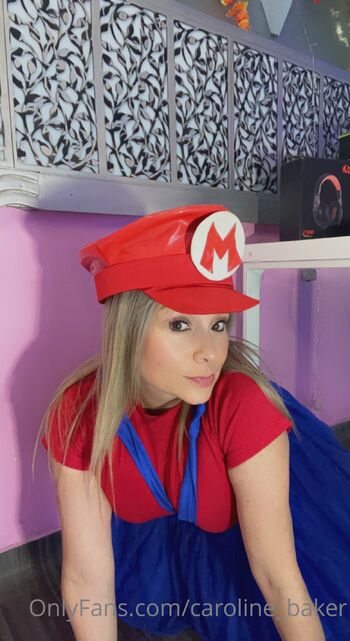 Caroline Baker / caroline_baker nude photo #6