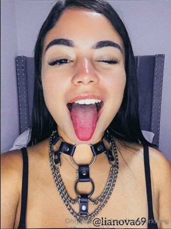 Deepthroat queenFREE pag / carolinesparkfree nude photo #18