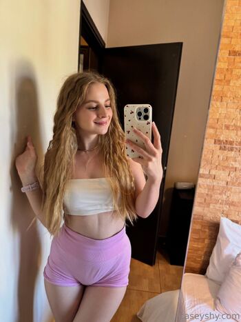 Casey / caseyshy nude photo #35