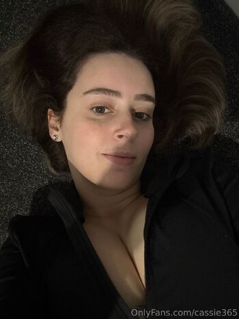 Cassie x / cassie365 nude photo #6