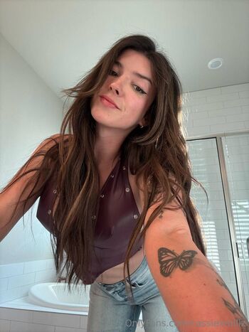 Ts Cassie / cassiexmillz nude photo #18