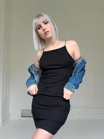 Case / casteelsfeels.free nude photo #37