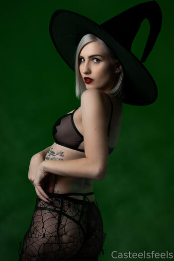 Case / casteelsfeels nude photo #35