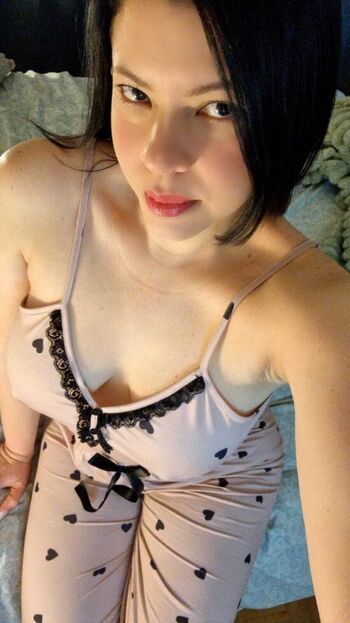 Lets play Im available now / catalinalovesfit nude photo #11