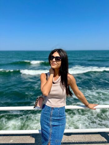 Cathie Ferrer / cathieferrera nude photo #38