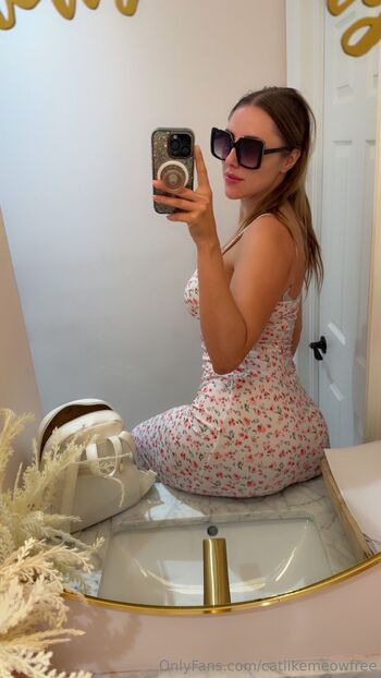 catlikemeowFRE / catlikemeowfree nude photo #10