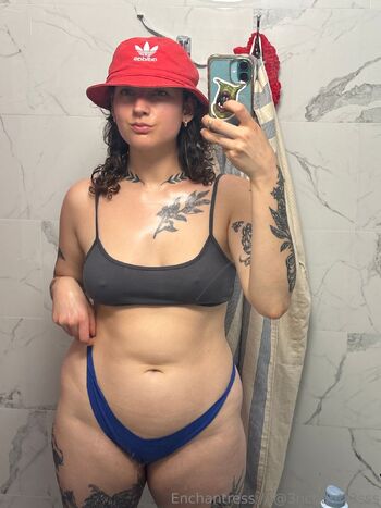 Enchantres / catsncake nude photo #38