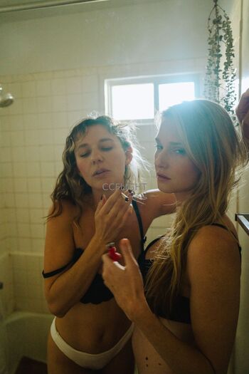 CC / ccflight nude photo #22