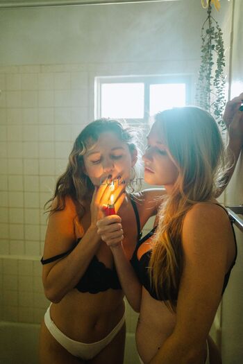 CC / ccflight nude photo #27