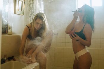 CC / ccflight nude photo #33