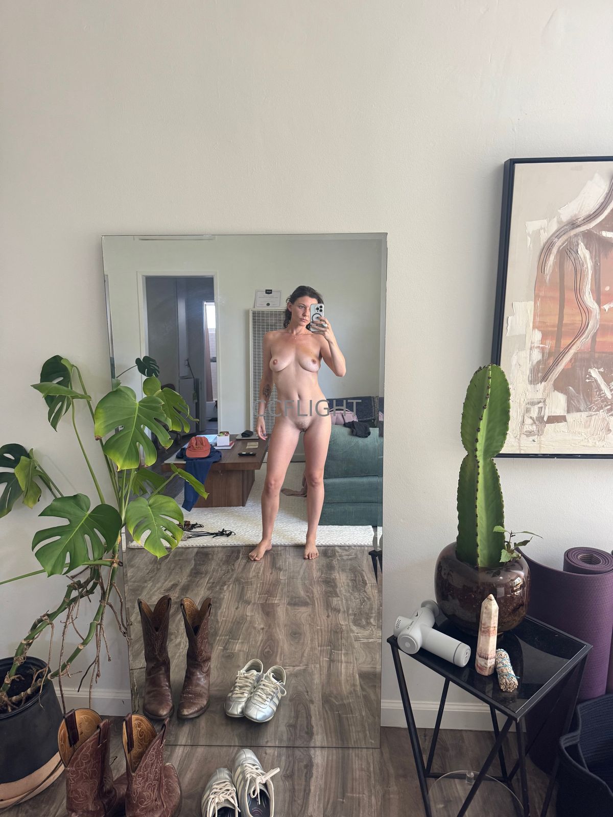 CC / ccflight nude photo #39