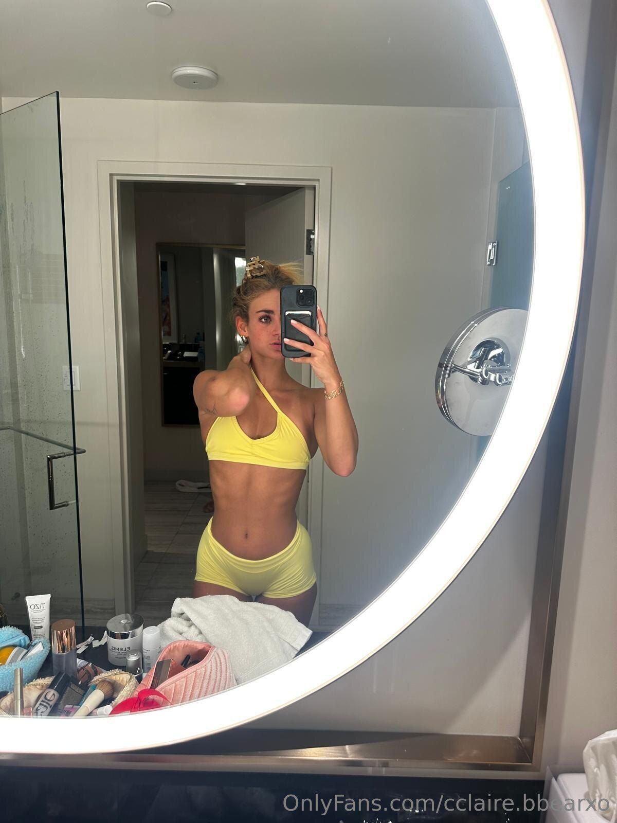 Claire Bea / cclaire.bbearxo nude photo #31