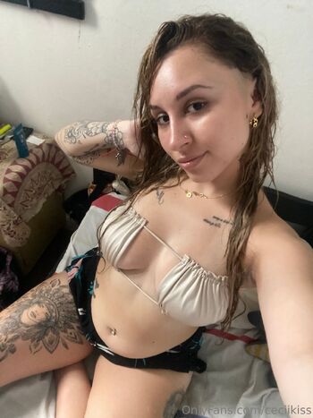 Cecilia Andre / ceciikiss nude photo #11