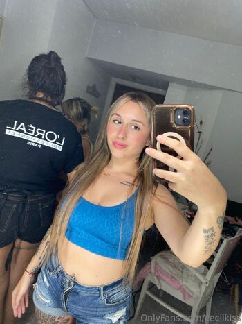 Cecilia Andre / ceciikiss nude photo #23