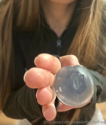 Cee / ceeallofmeforfree nude photo #20