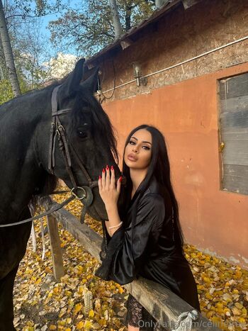 𝐂𝐞𝐥𝐢𝐧𝐞 𝐍𝐚𝐲𝐚𝐧 / celinefree nude photo #7