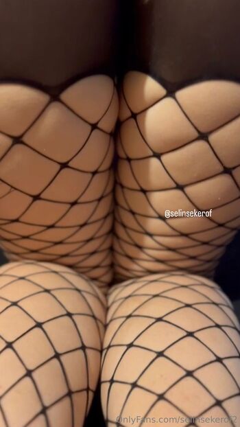 Celine (FREE / celinesworlds nude photo #3