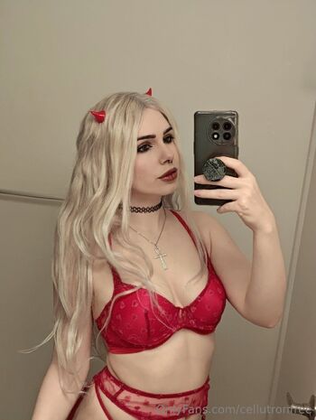 Cellutro / cellutronfree / cellutron_ nude photo #2