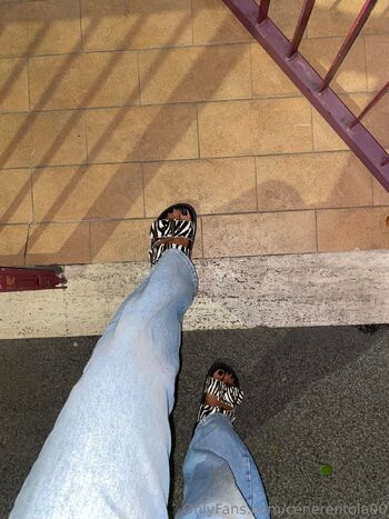 cenerentol / cenerentola00 nude photo #9