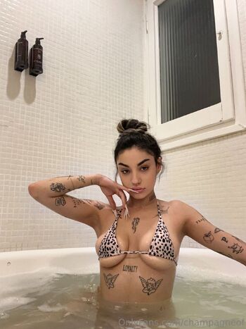 CHAMPAGNE / champagneof nude photo #10