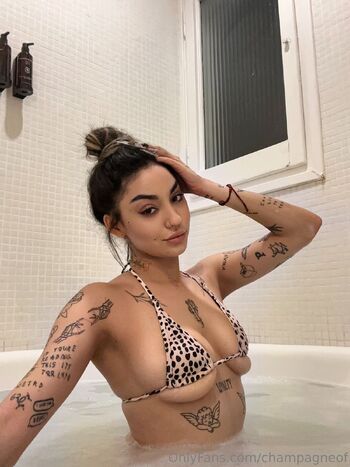 CHAMPAGNE / champagneof nude photo #14