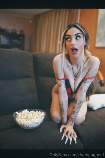 CHAMPAGNE / champagneof nude photo #15