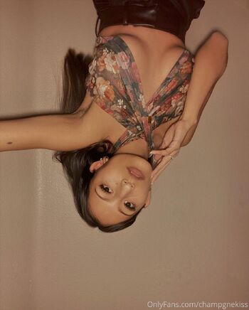 champgnekis / champgnekiss nude photo #37
