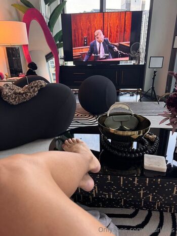 Athena Gorgeous TS gir / chaoticbarbieee nude photo #5