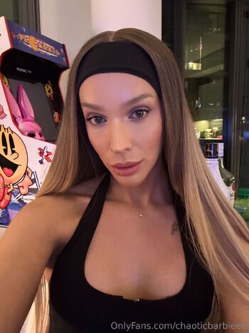 Athena Gorgeous TS gir / chaoticbarbieee nude photo #31