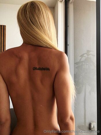 Athena Gorgeous TS gir / chaoticbarbieee nude photo #37