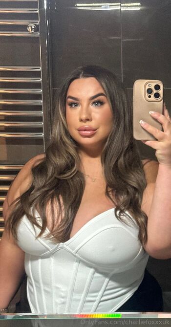 Charlie GG Explicit Feed / charliefoxxxuk nude photo #1