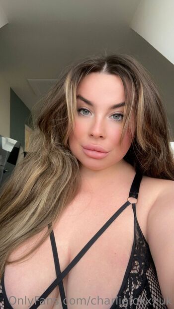 Charlie GG Explicit Feed / charliefoxxxuk nude photo #28
