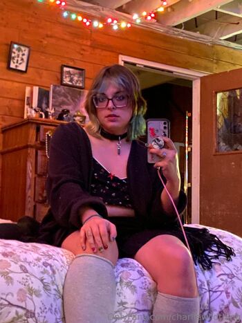 Charli / charliewildthing nude photo #3