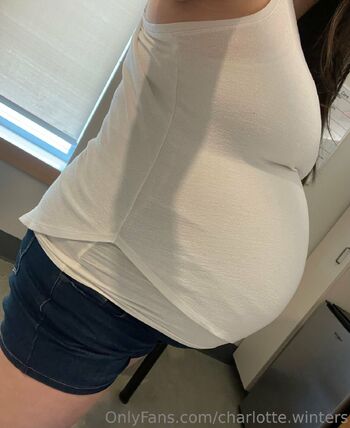 Charlotte Winter / charlotte.winters nude photo #4