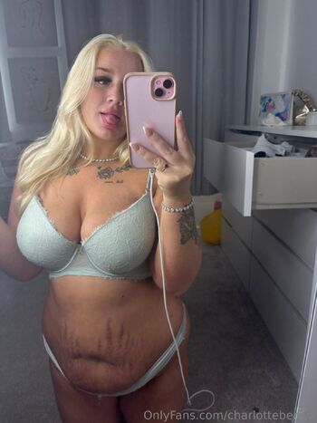 Charlotte / charlotteberryx nude photo #23