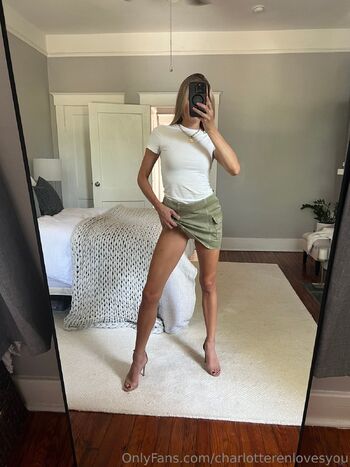 Charlotte Re / charlotterenlovesyou / charlotteren143 nude photo #20