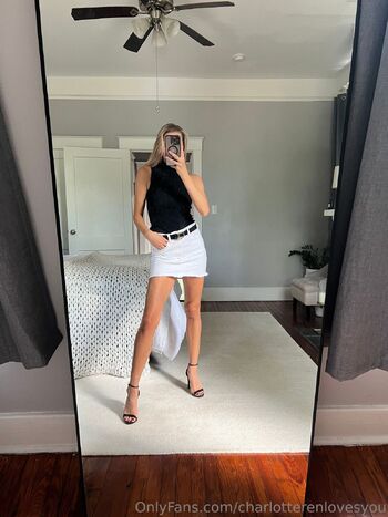 Charlotte Re / charlotterenlovesyou / charlotteren143 nude photo #33