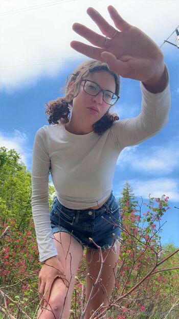 Cry Baby Abroa / chasingcloe nude photo #12