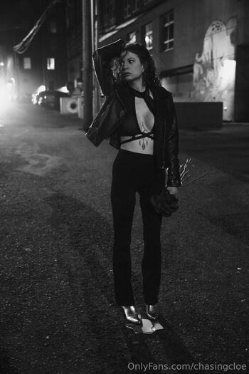 Cry Baby Abroa / chasingcloe nude photo #18