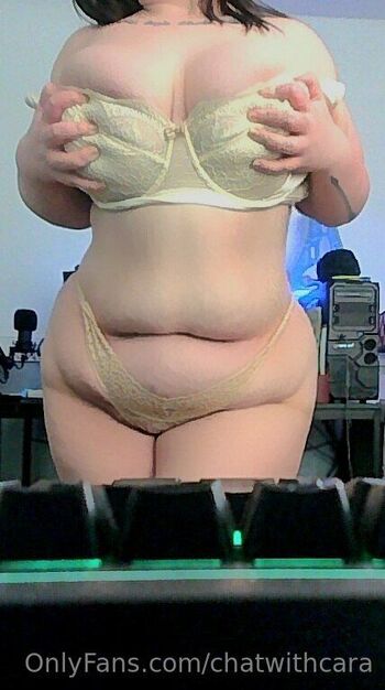 Cara / chatwithcara nude photo #10