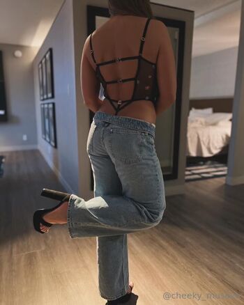 CheekyMuseXO / cheeky_musexo / cheekymuse_xo nude photo #9